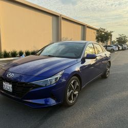 Hyundai Elantra 2023