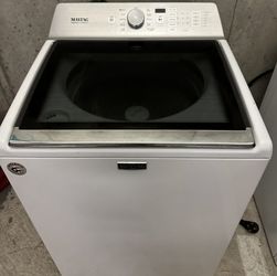 1yr Old MINT CONDITION Maytag GlassTop Washer