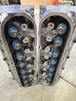 823 Heads