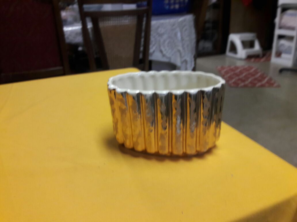 24 k gold container made in usa