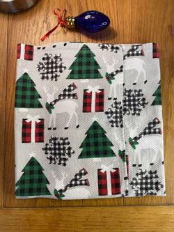 Two Reindeer Snowflake Holiday Christmas Kitchen Towels (New) Washed, never used. Pick up by end of day Saturday, includes free blue/pink/teal/ kitch