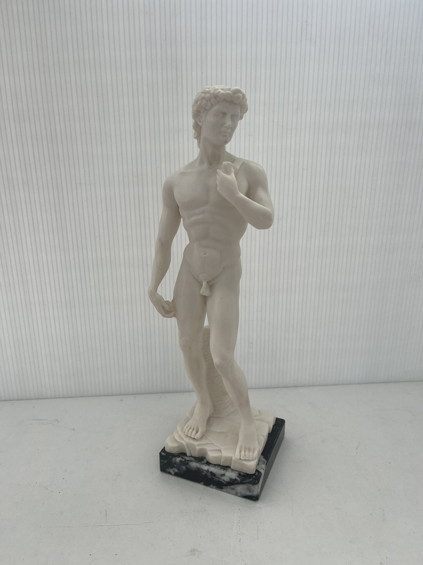 🔥 Vintage David Resin Sculpture w/ Marble Base Signed G. Carusi