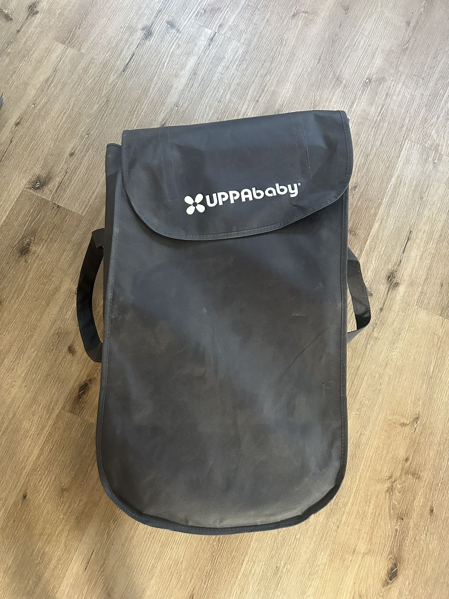 UPPAbaby V2 Bassinet – Excellent Condition