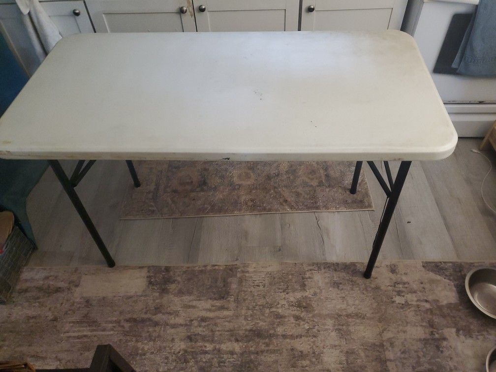 Fold Up Table
