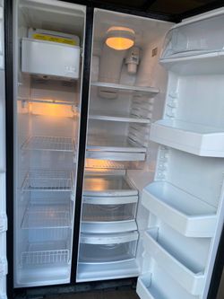 Refrigerator stainless