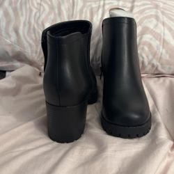 Black Boots