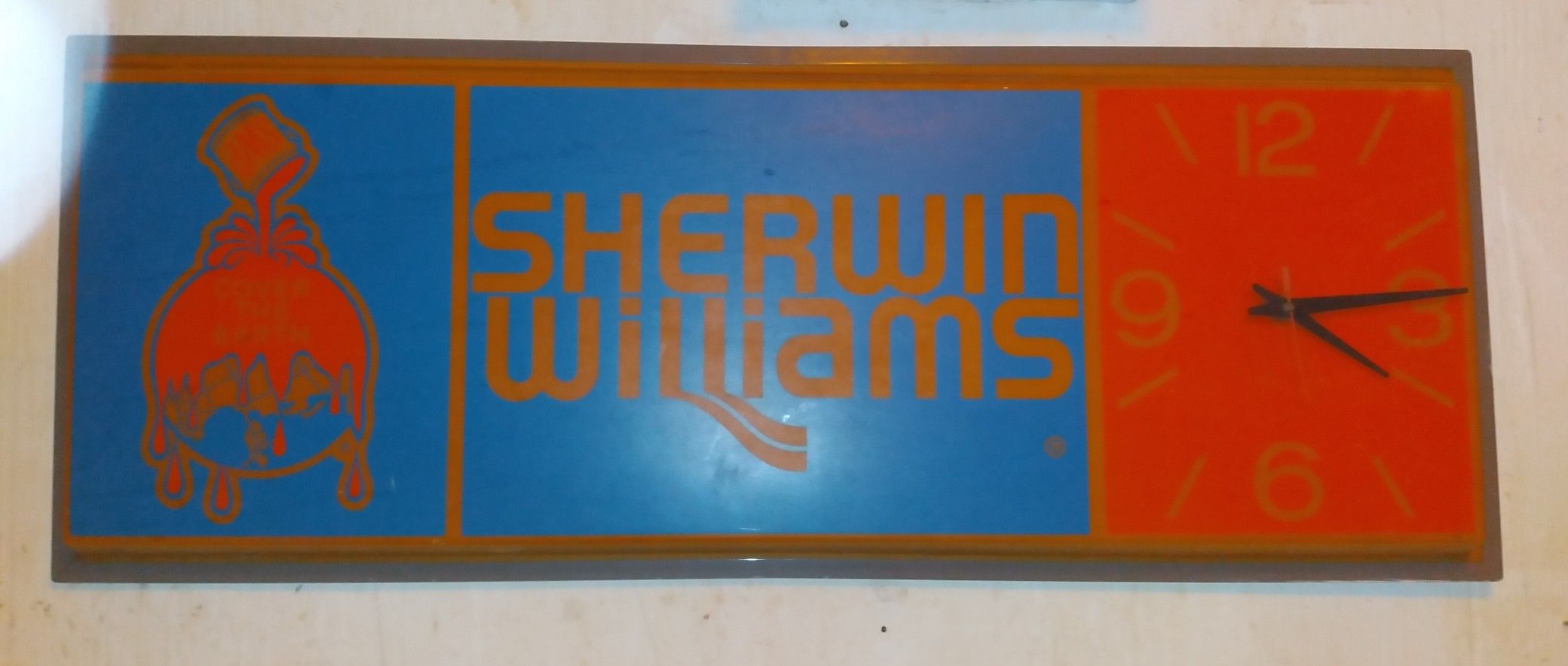 Sherwin Williams Vintange Sign ( Includes Clock)