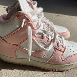 Nike Dunk Girls High Tops Size 9.5