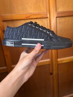 Dior B23