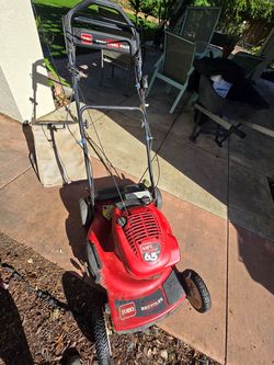 Toro 22" gas Lawn Mower 6.5 HP, GTS