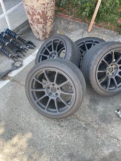 Rays Volk ZE40 18x10 38MM offset