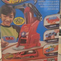 Hot Wheels Car Maker/Car Deaign Kit