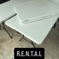 Tables/ Chairs