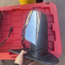 2015 GMC Sierra Stock Side Mirrors 