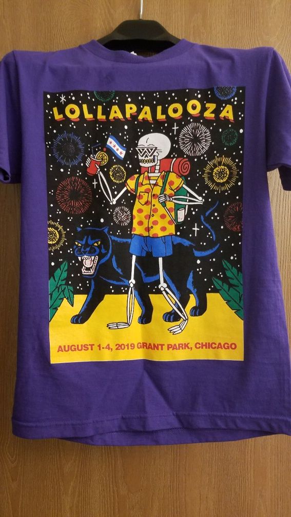 LOLLAPALOOZA adult small t-shirt