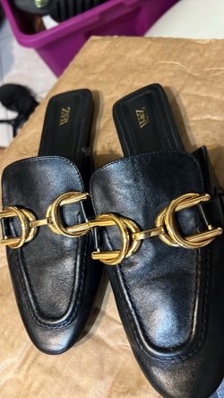 Zara flat leather mule  with gold chain .