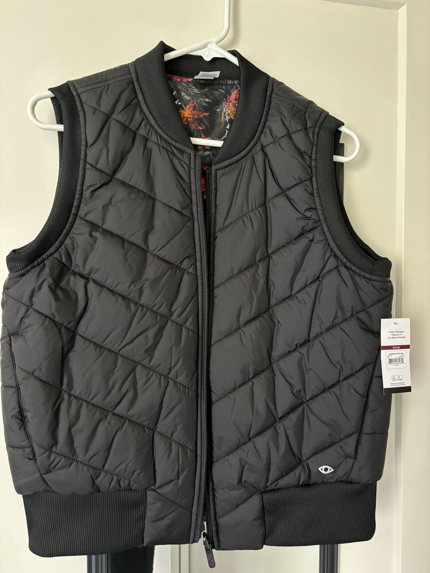 Sofia Active by Sofia Vergara Women's 2-in-1 Light Weight Reversible Puffer Vest
