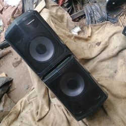 Monster Remix Party Speaker...10.000 Watts Very Loud ..