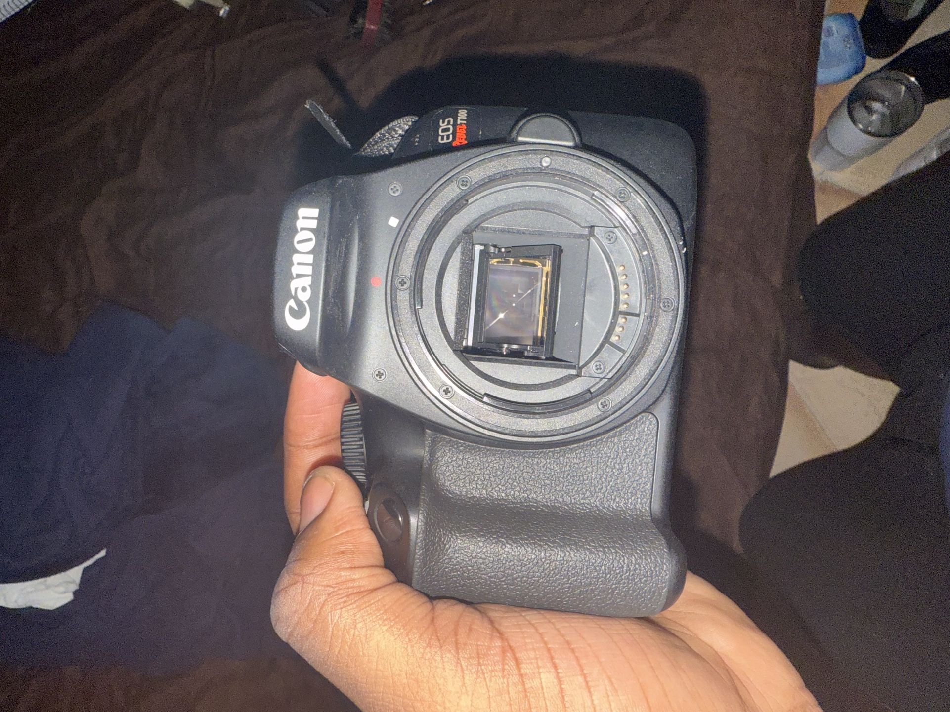 Canon Eos Rebel T7