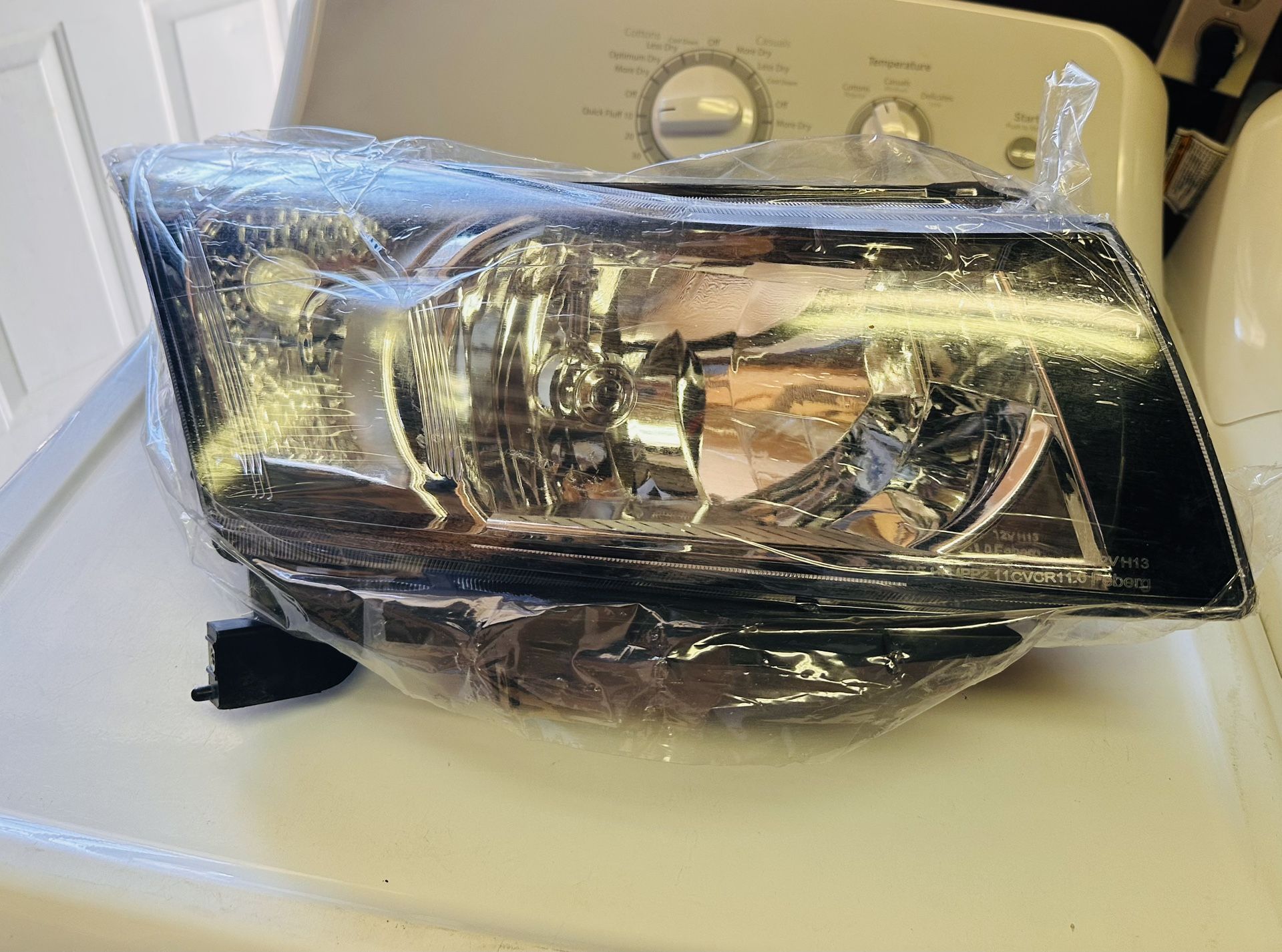 Headligt Chevy Cruze Passenger Side 2011-2015