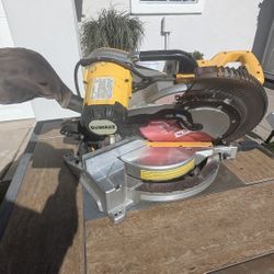 Dws716 12" Saw Located In Mesa Main Street And Gilbert Rd 