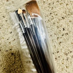 Eyebrow Brushes 