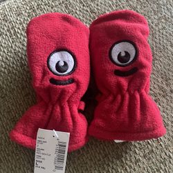 Brand New Red Beatle Mittens 2-4Y