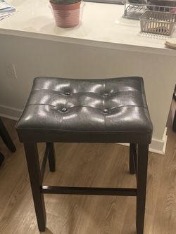 Tufted Faux Leather Bar Stool