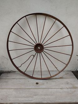 Vintage Wagon Wheel