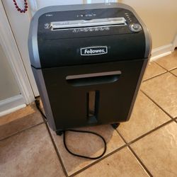 Fellowes 79ci paper shredder