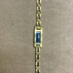 Womans Gucci Watch 3900L Rectangular Stainless Steel Bezel Band Black Guilloche Dial Swiss Made Quartz Timepiece Wristwatch Luxury Brand 12MM Bracelet