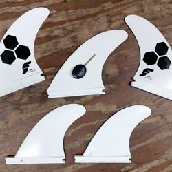 GENUINE FUTURES THERMOTECH  SURFBOARD FINS ALL SIZES BRAND NEW $35