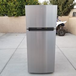 3MONTHS WARRANTY 28X29X68 WHIRLPOOL FRIDGE 18CUFT SILVER 