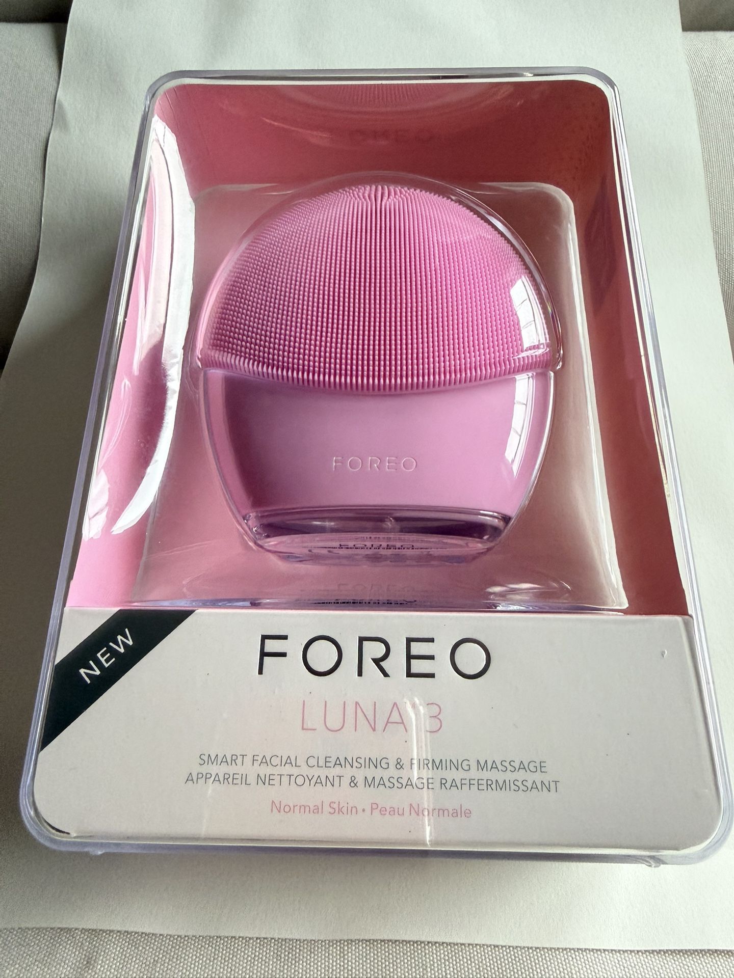 FOREO LUNA 3 Facial Cleansing Brush
