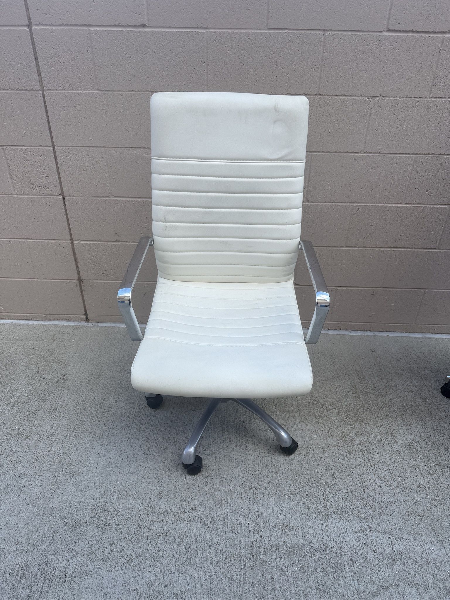 Modern office Chair