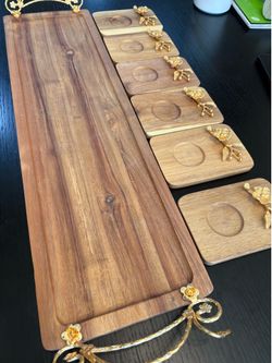 Charcuterie board and six matching drink coasters