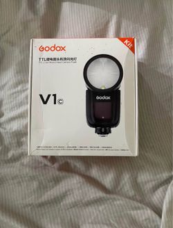 Godox V1