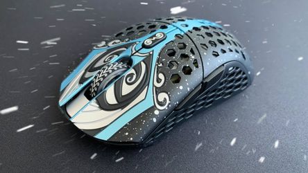 finalmouse starlight12 phantom medium