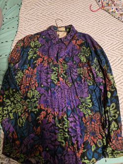 MULTIPLE SILK AND RAYON SHIRTS SIZE M LIKE NEW CLASSIC STYLES PERRY ELLIS GAP...TRIBES...ELLUS (BRAZIL) GOOUCH AND MORE! NON SMOKING HOME NE PHILLY!