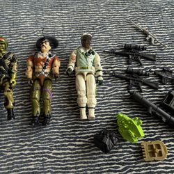 Lot of assorted G.l.JOE figures with vintage carrying case and extra paperwork.