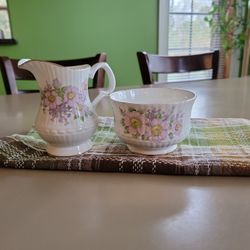 Royal Tara Cream & Sugar Set