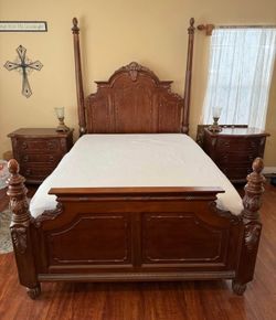 Queen bed set