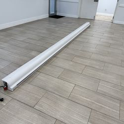 DA-LITE Projection Screen