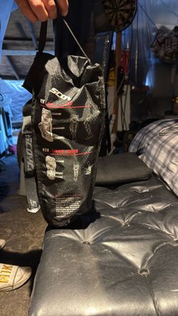  Motorcycle Knee And Elbow Guards for Men. BRAND NEW STILL HAS TAG AND ORIGINAL BAG! NEVER USED! $80 OBO..     RETAIL IS $179