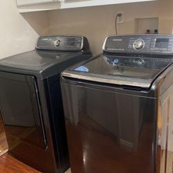 Samsung Washer and Dryer BLUTOOTH & WIFI COMPATIBLE Set $1800