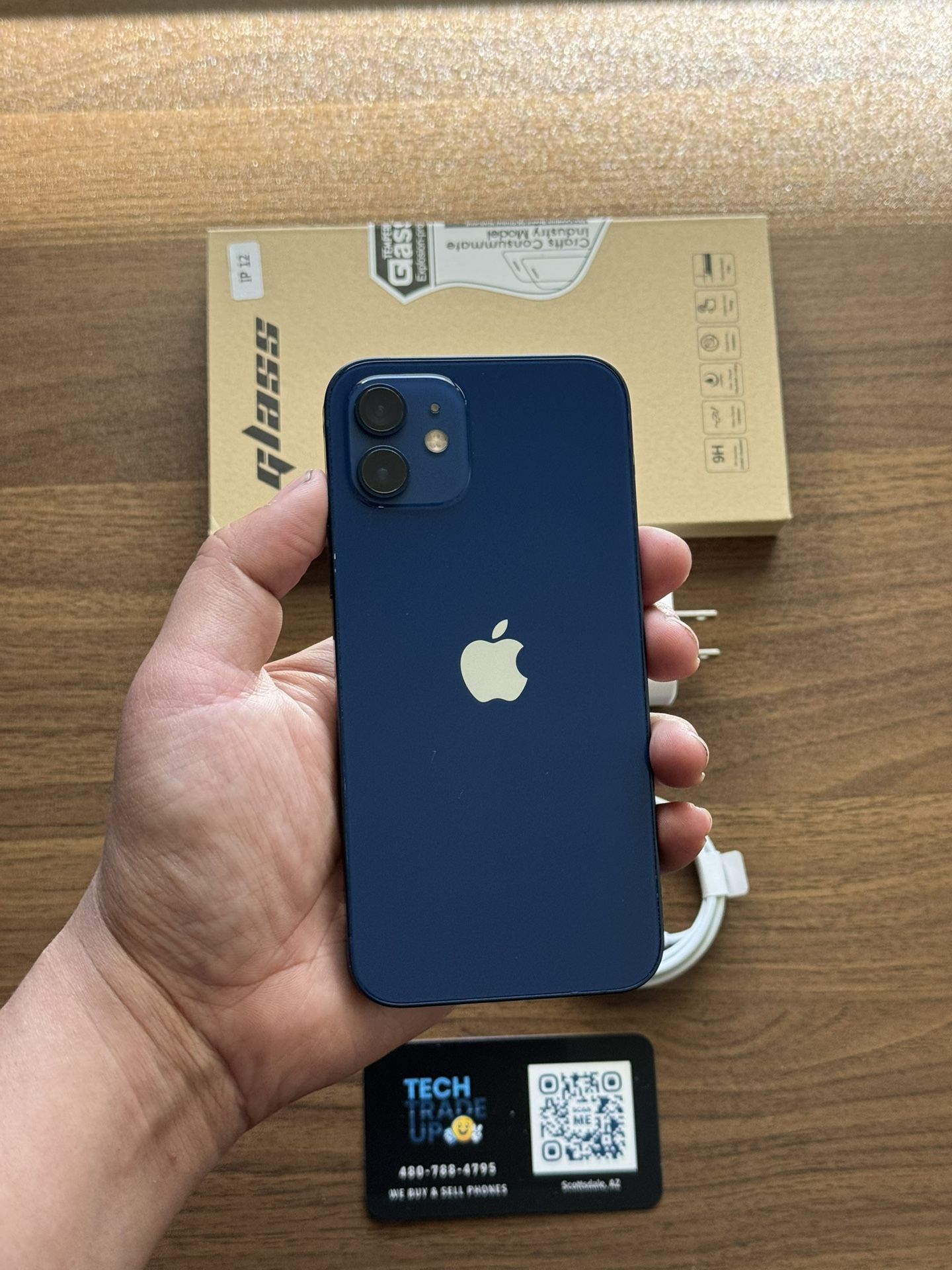 iPhone 12 128Gb Battery Unlocked Free Case And Charger