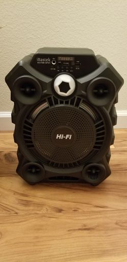 BRAND NEW BLUETOOTH SPEAKER