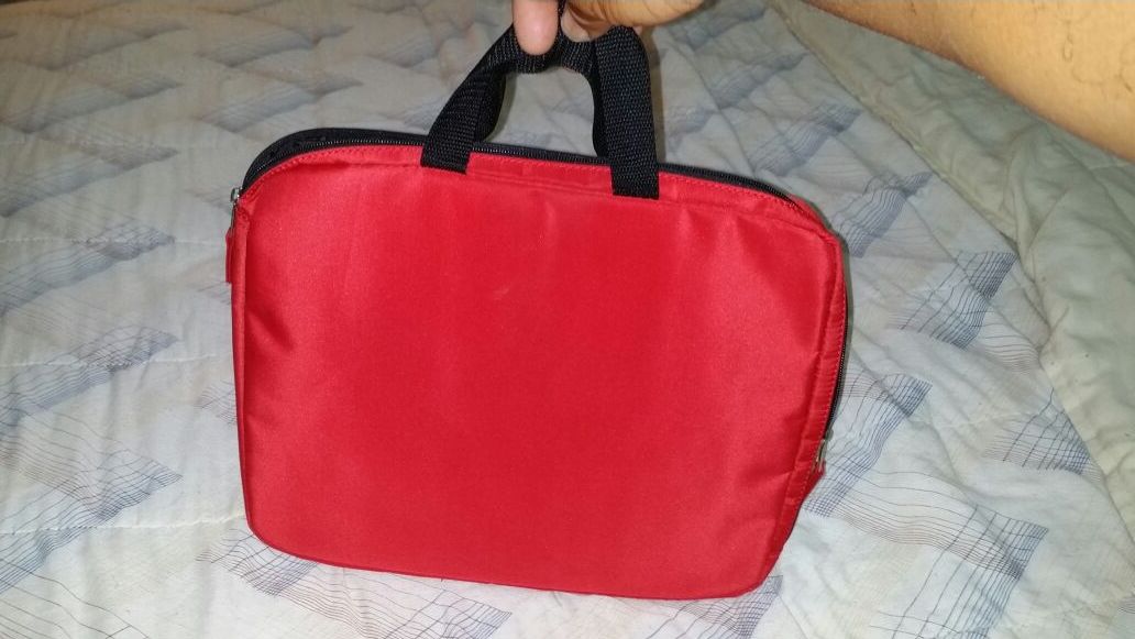 Red computer/laptop carrier bag/tote