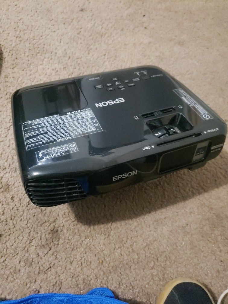 Epson Ex7220 Projector