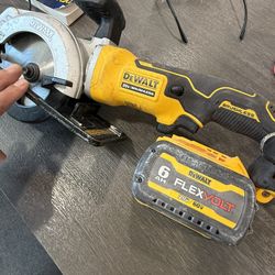 Dewalt Multi Skillsaw 4 1/4 Blade 